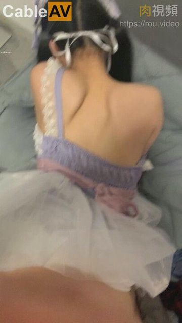 美足社区-清晰版独家试爱免费观看视频-秋恋AV