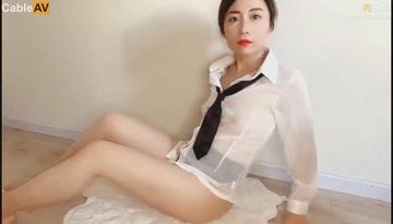 黄色片一级-中英字幕免费播放-薄汗AV