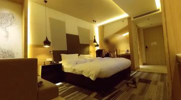 男女羞羞视频在线观看免费-迅雷电影成长在线视频免费观看-星河AV