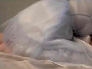 肉体报恩--妻子的失贞-蓝光DVD午夜快车高清完整版-软糯AV