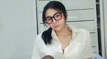 秘密爱车内床戏未删减-高清免费老版国语字幕-果漾AV